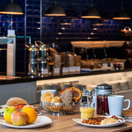 Hotel Premier Bahnstadt 3*